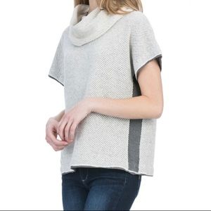 Lilla P Chunky Oversized Cowl Neck Sweater Sz XS Cream Color with Gray Women’s